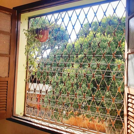 Quarto Casal Com Janela Casa Caramel Belo Horizonte Kültér fotó
