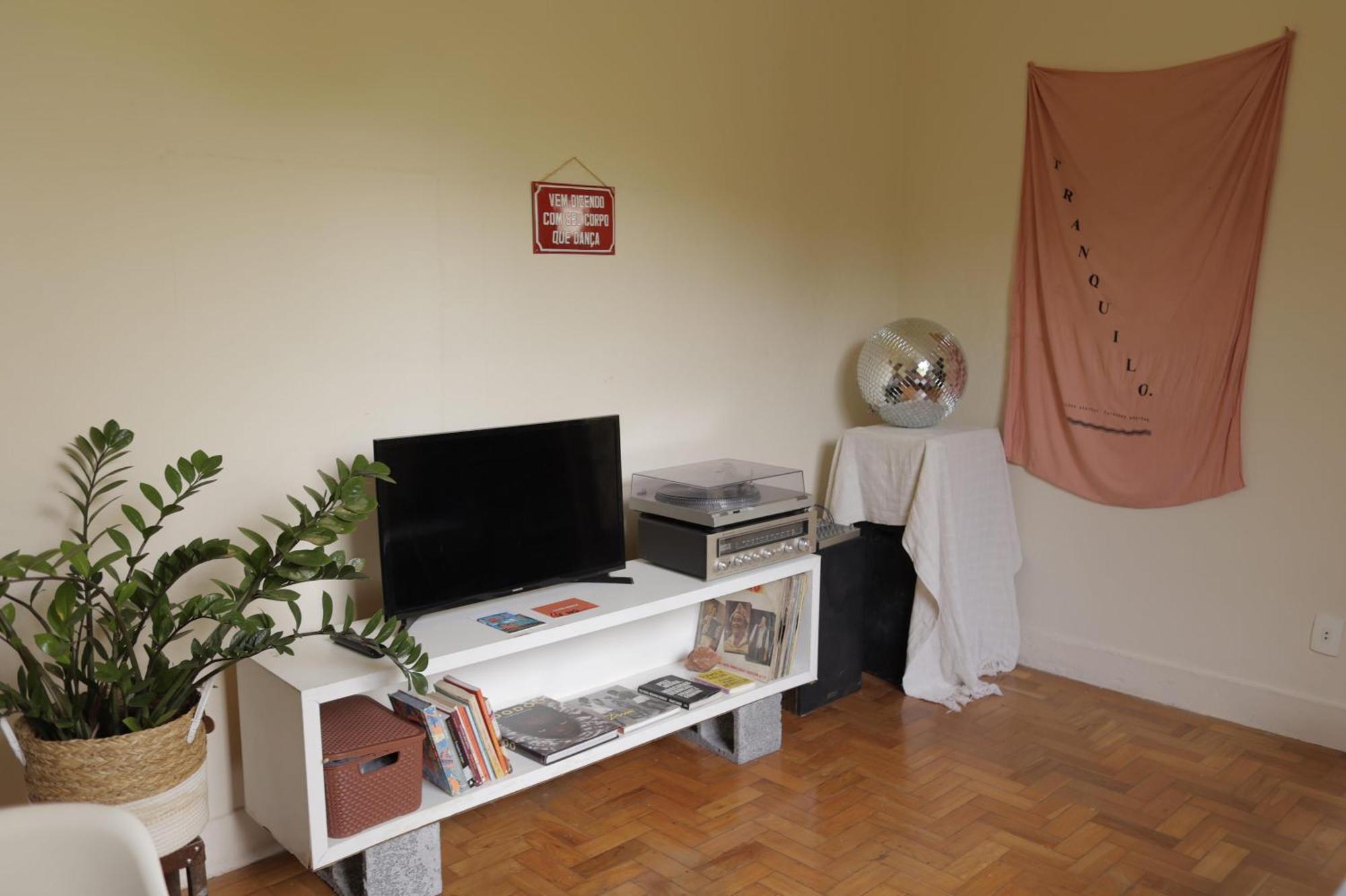 Quarto Casal Com Janela Casa Caramel Belo Horizonte Kültér fotó