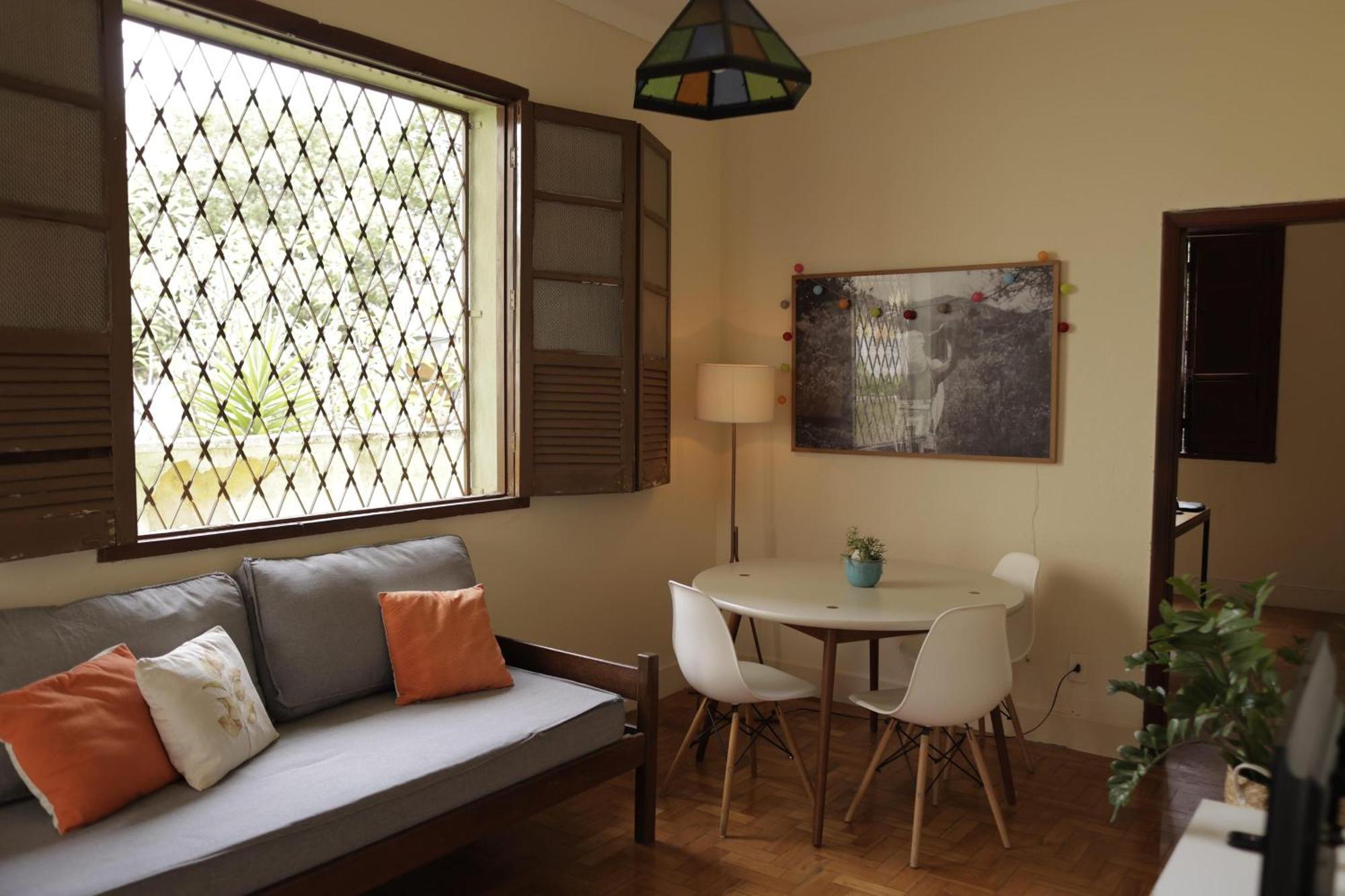 Quarto Casal Com Janela Casa Caramel Belo Horizonte Kültér fotó
